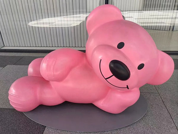 粉色卡通熊玻璃钢雕塑